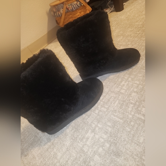 UGG Black PATTEN Boots - Picture 7 of 15